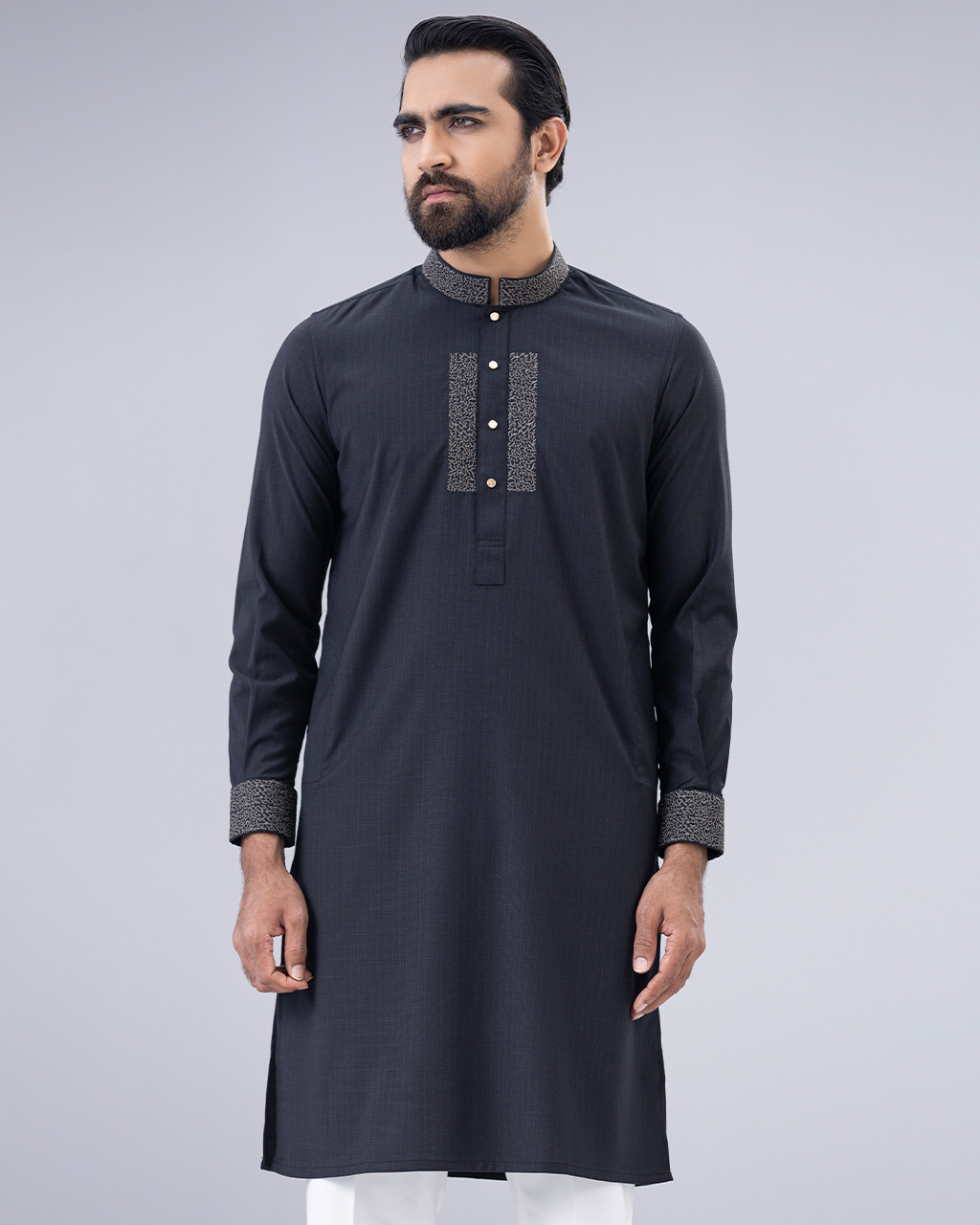 GraphiteBlack-BBE208